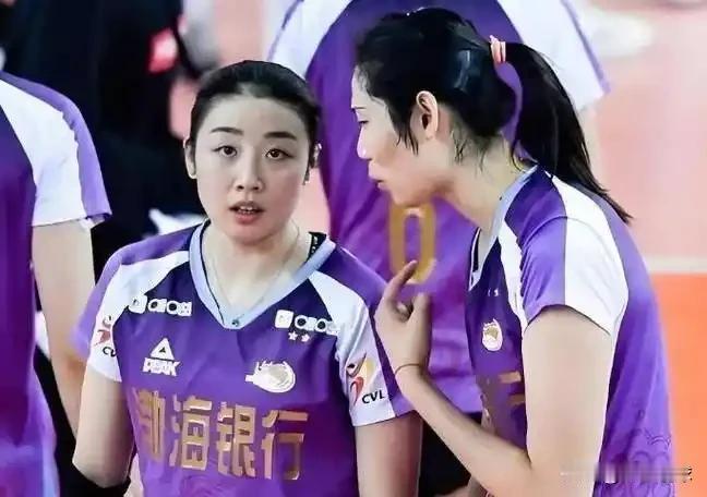 【26-27赛季中国留洋海外女排队员汇总】截止2026年7月2日。1、朱婷科