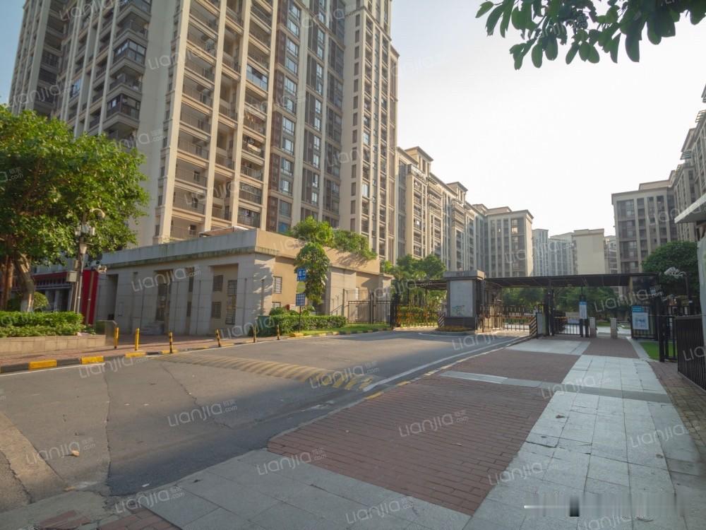 从350万到128万，南沙区府旁万科府前一号跌幅达63%万科府前一号，南沙蕉