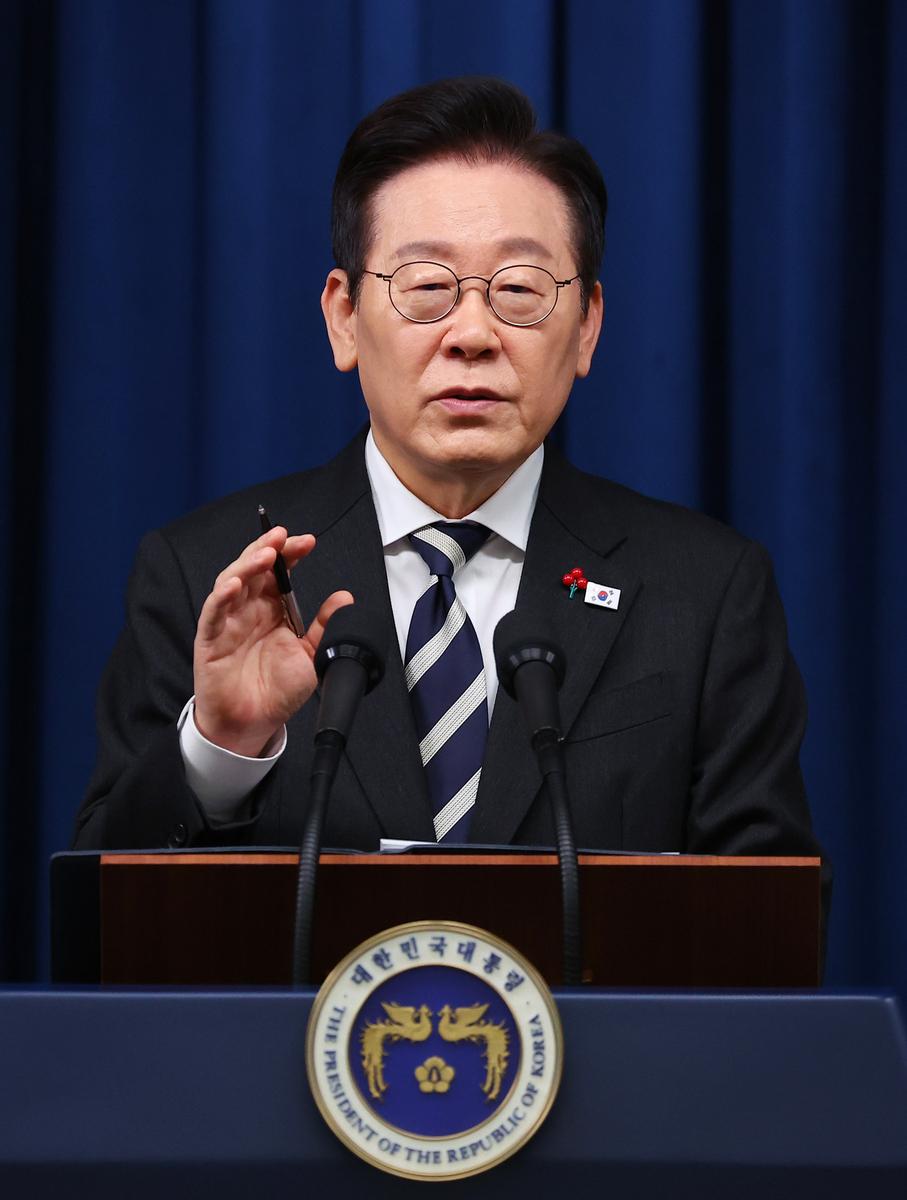 李在明的确比高市早苗要更高明。最近出现了一件针对中国南海领土主权的非