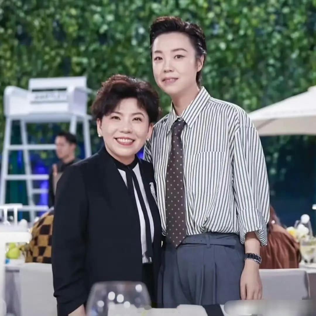 张怡宁现在变化好大呀，直接变样了，气质非常的英气，有种中性的感觉​