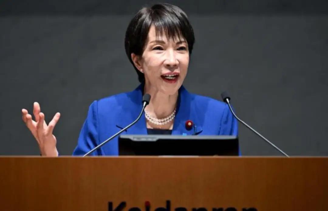 沉寂1天，高市早苗终于签字，日本砸9万亿反华，解放军动作更大沉寂1天后，日本