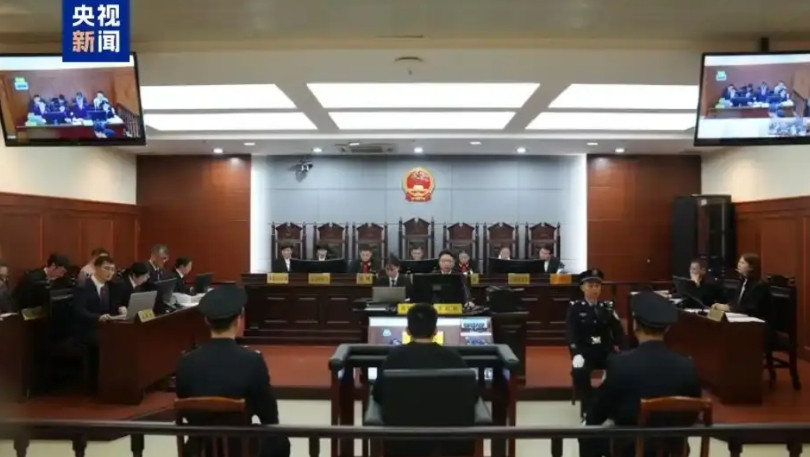 虽然景德镇一家三口灭门案的一审仍然还没有宣判，不过等待廖新宇的肯定是死刑立即执行