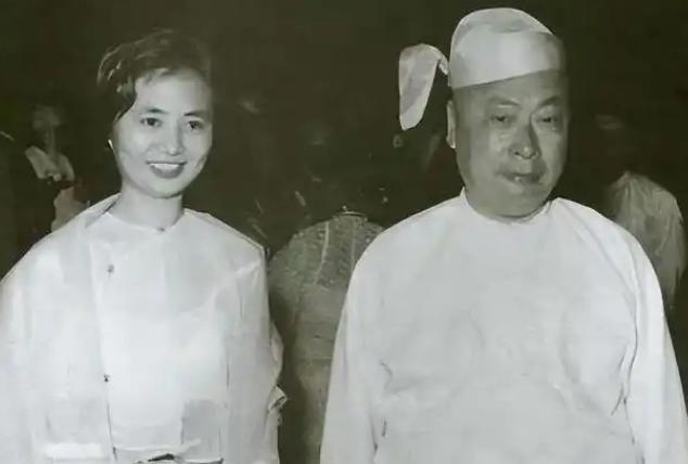 1974年，陈毅夫人张茜病重弥留之际，盯着三个儿子说：“妹妹不出嫁，你们谁也别分