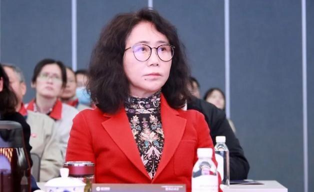 太讽刺！百亿身家上市公司，应届生入职仅一月，离职或是打螺丝二选一！ 江苏常州