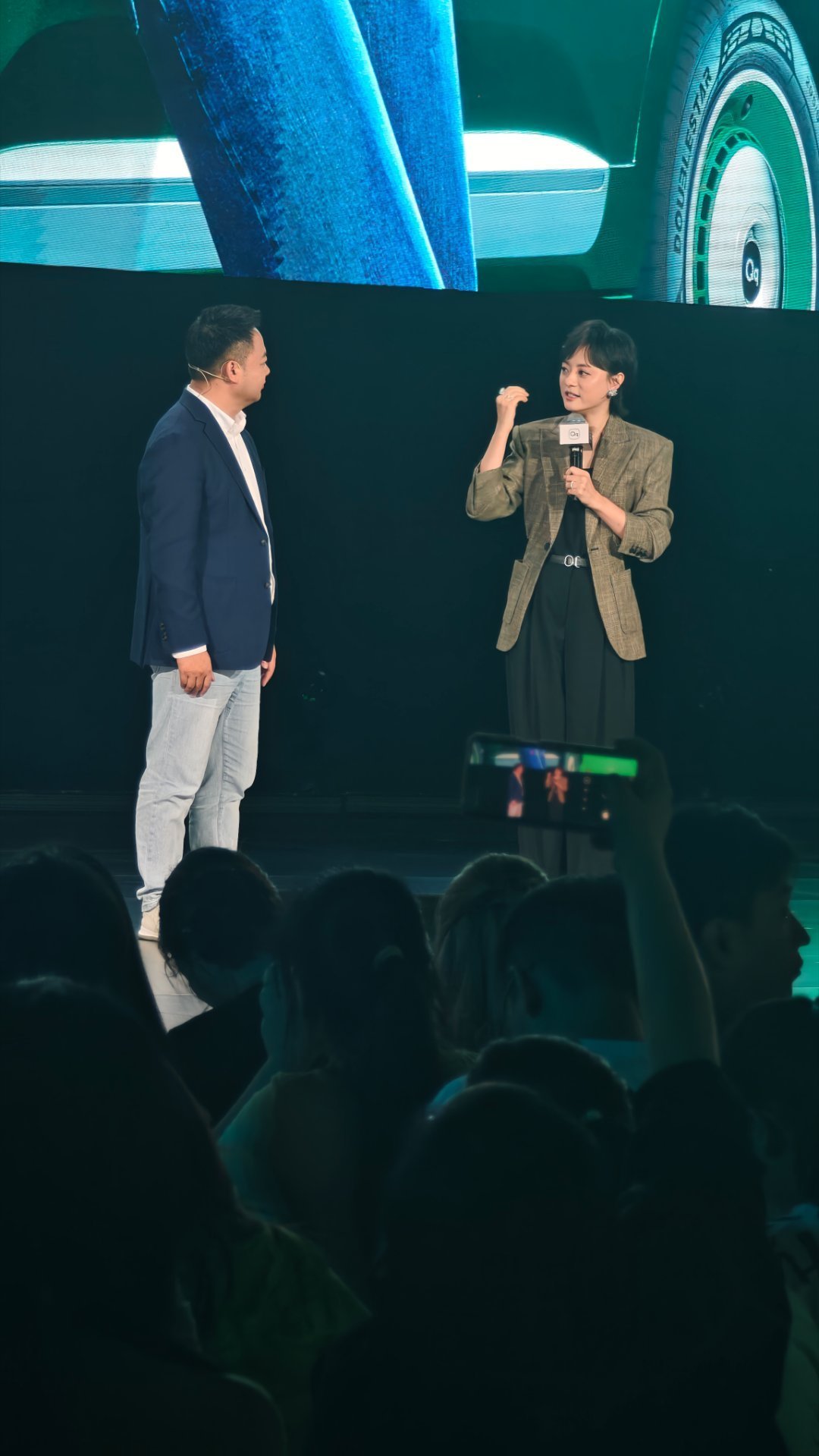 全新QQ3摩登版上市价格正式公布👇🏻👇🏻👇🏻▪️官方指导价：8.89万元▪️增购价：8.