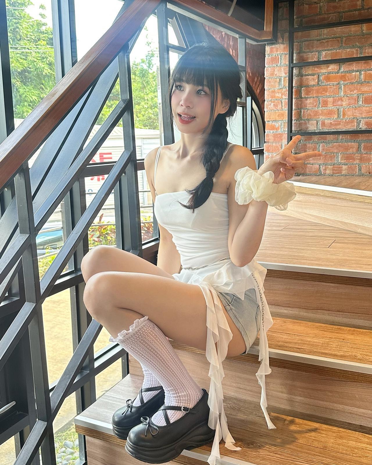 美女小性感辣妹穿搭性感可爱