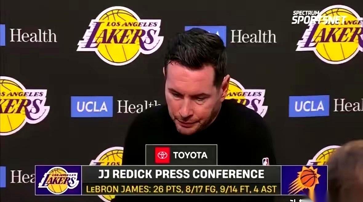 眼睁睁看着12:0，最后四分钟，被人一波流直接带走。我真的，就差把电视砸了。