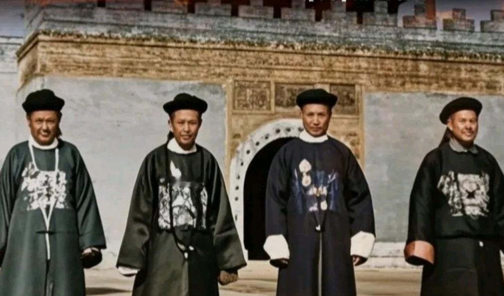 什么是大国？当全世界的大小国家看清了你的一再忍让，一再后缩，看清了你的不敢打，它