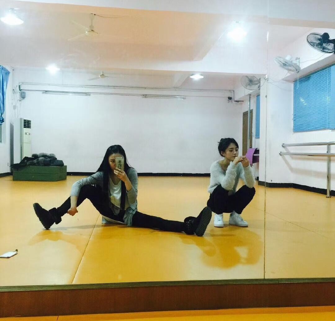 这样的鞠婧祎你见过吗