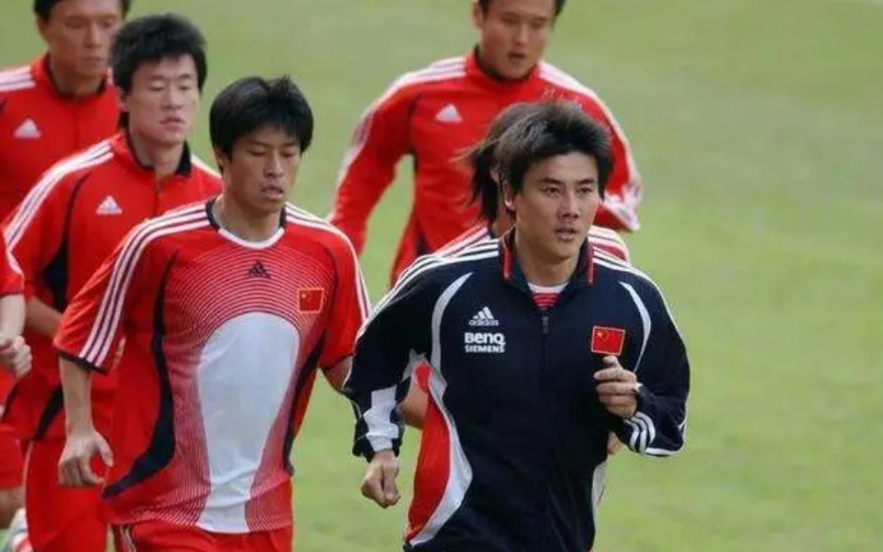 同样是没去成02年世界杯，为何谢晖李金羽他们不怨米卢，李明却无法释怀?说起当年