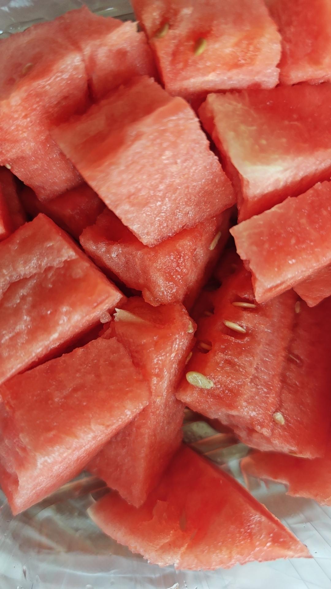 1998年，30岁的二堂哥寻了短见，二堂嫂把两个孩子交给婆婆带，自己出远门打工去