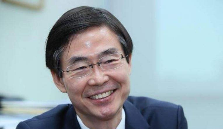赵庆泰可能参选韩国执政党代表天呐！韩国政坛要变天了？一个