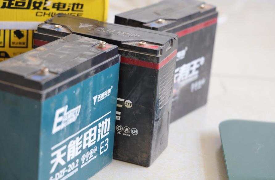 千万别再给电动车加修复液了！纯属加速报废很多电动车续航变差，第一反应就是买电