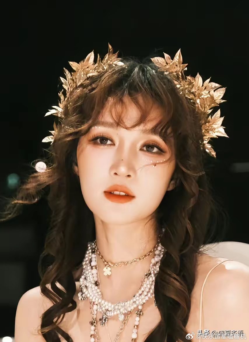 歌手孟佳，开撕品牌方！这一次遭遇太过尴尬，她实在忍不了了，于是发文吐槽，却又突然