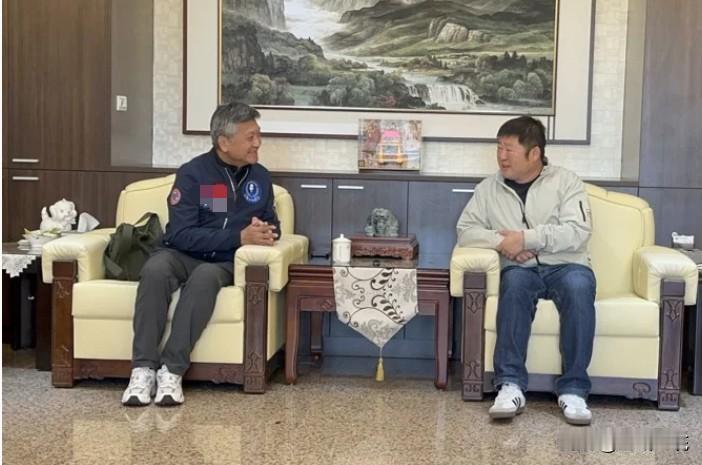 何启圣拜会张峻组建“反傅大联盟”？被国民党排除花莲县长“全民调”的何启圣