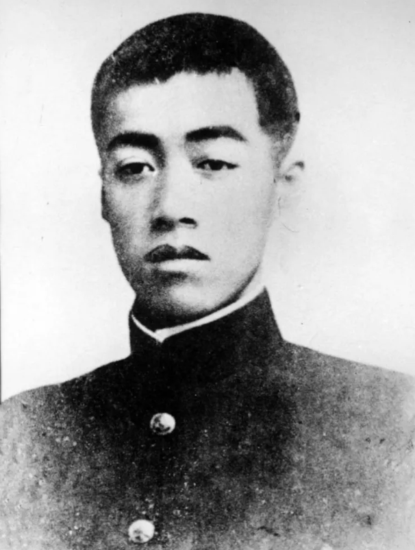 1911年5月，林觉民牺牲后，遗书由亲人带回福州老家。路上行李被强盗拦路抢劫，强