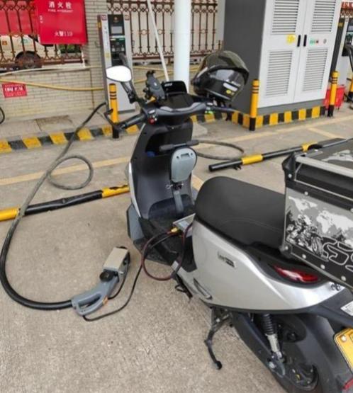 吵翻了！电动车能量回收，到底是不是智商税？电动车的能量回收功能，不是“凭空造