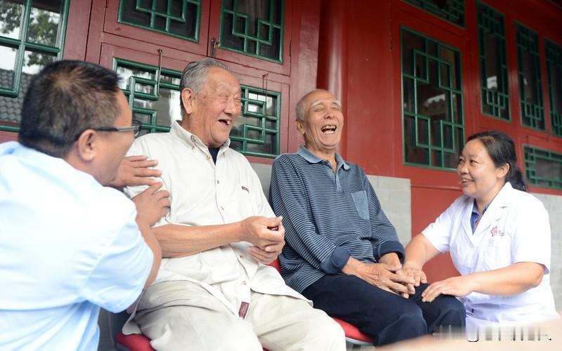 本人觉得，人老了，养老方式必须由自己来抉择，选择与子女分开居住、独立养老是我唯一