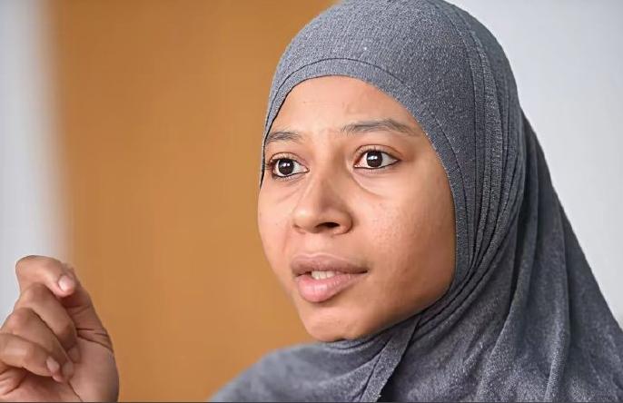 2005年，肯尼亚17岁女孩夏瑞馥，竟带着600年祖训来中国寻根！她直言自己是郑