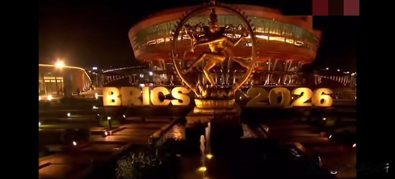 这次金砖峰会印度搞的很气派下图是晚宴的场馆