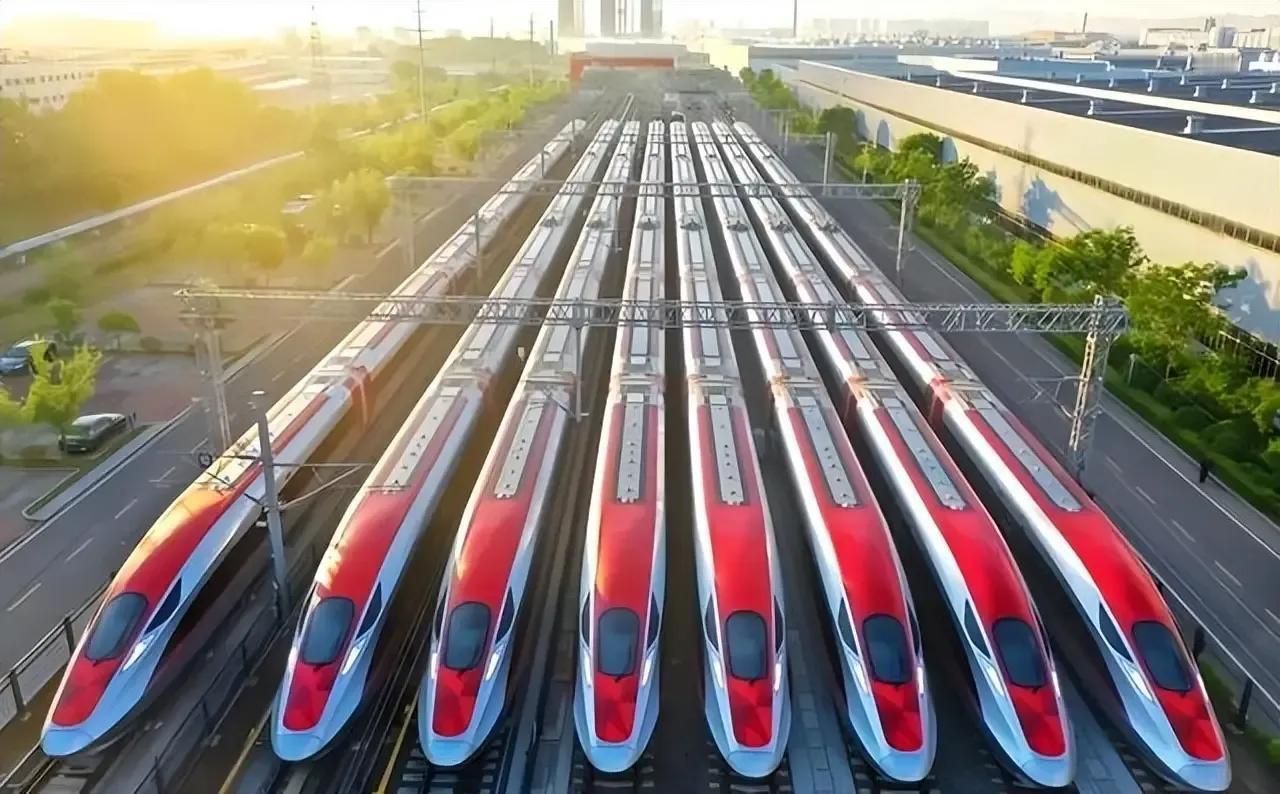 【西方人千方百计想让中国人慢下来】最近网上总是有人说，中国的工人要感谢美国