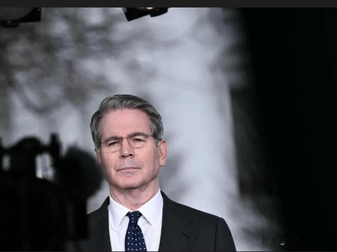 中美巴黎经贸会谈取得一些“初步共识”在过去一天半的时间里，中美双方进行了深入