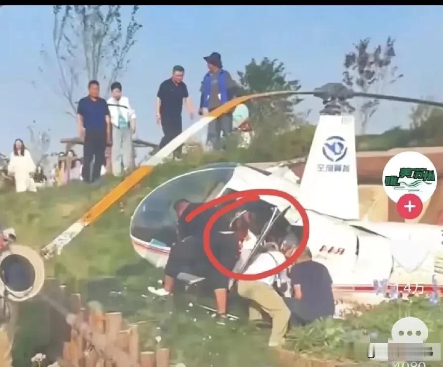 太惨了！看了苏州直升机坠落砸死人事件后，我在心里默默的做了几个决定：1、以后