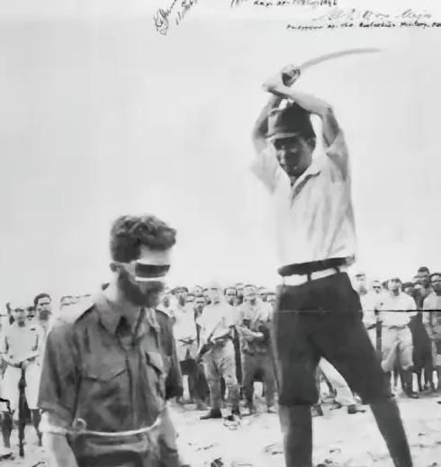 1944年，美军在日军尸体上发现了日军挥刀斩首澳大利亚陆军中士伦纳德的照片。照片