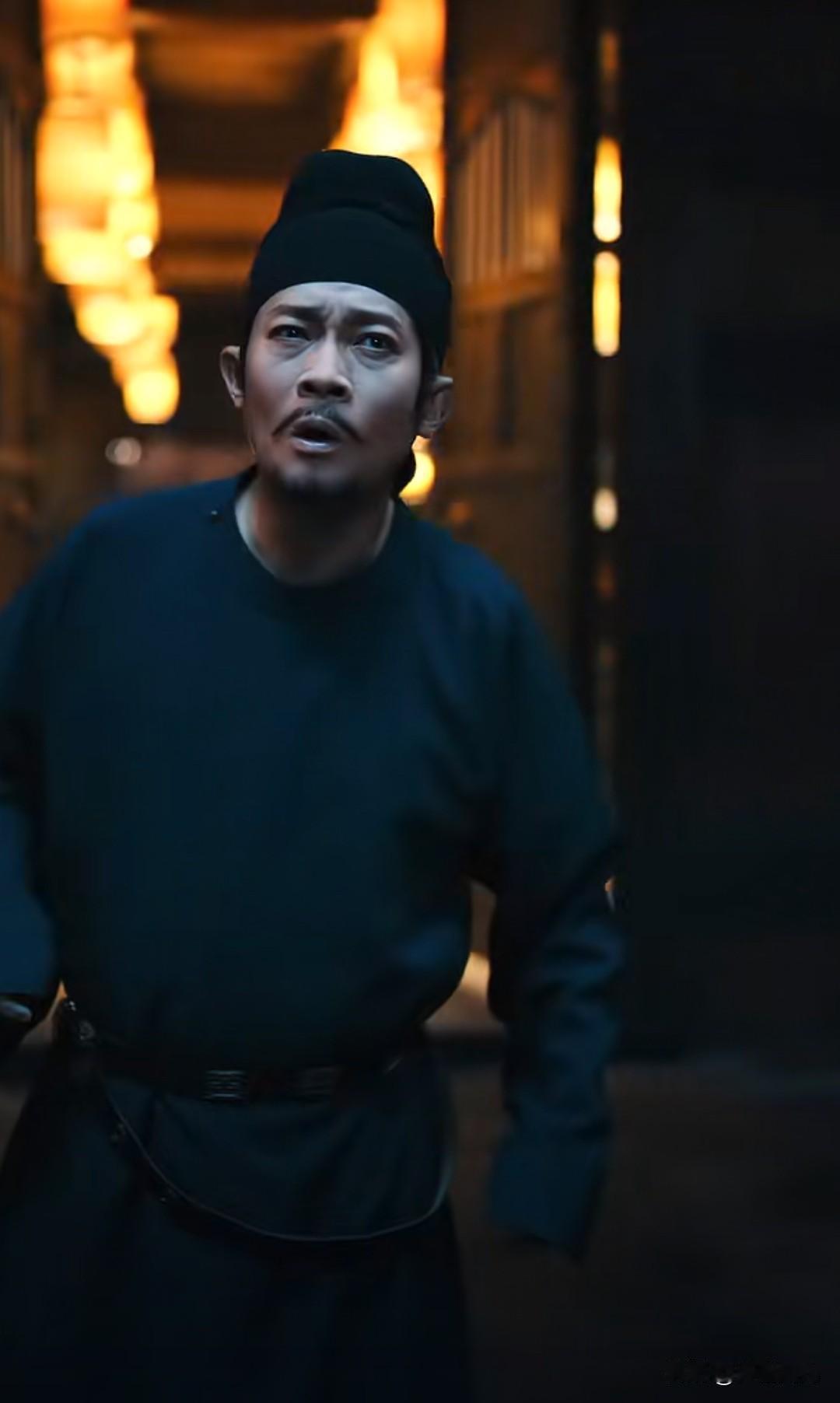 没想到这一季唐诡最好的案子是在微短剧《唐诡奇谭之九重楼》里。当官的苏无名来了，第