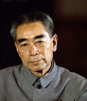 胡志明与周恩来的深厚友谊1969年，越南主席胡志明去世的