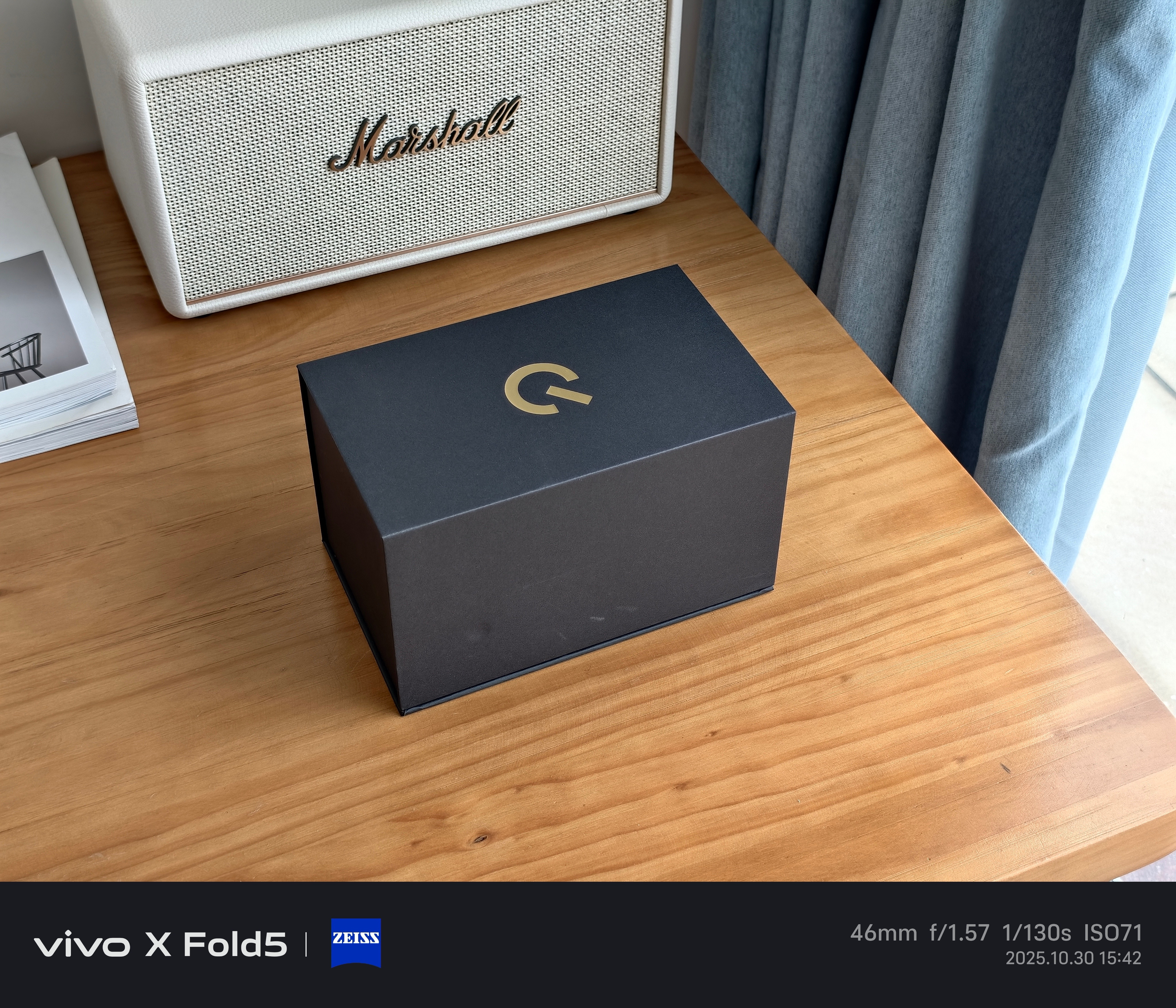 iQOONeo11邀请函到了,是一个可折叠的伸缩水杯,暗示这次很强,一杯就够了