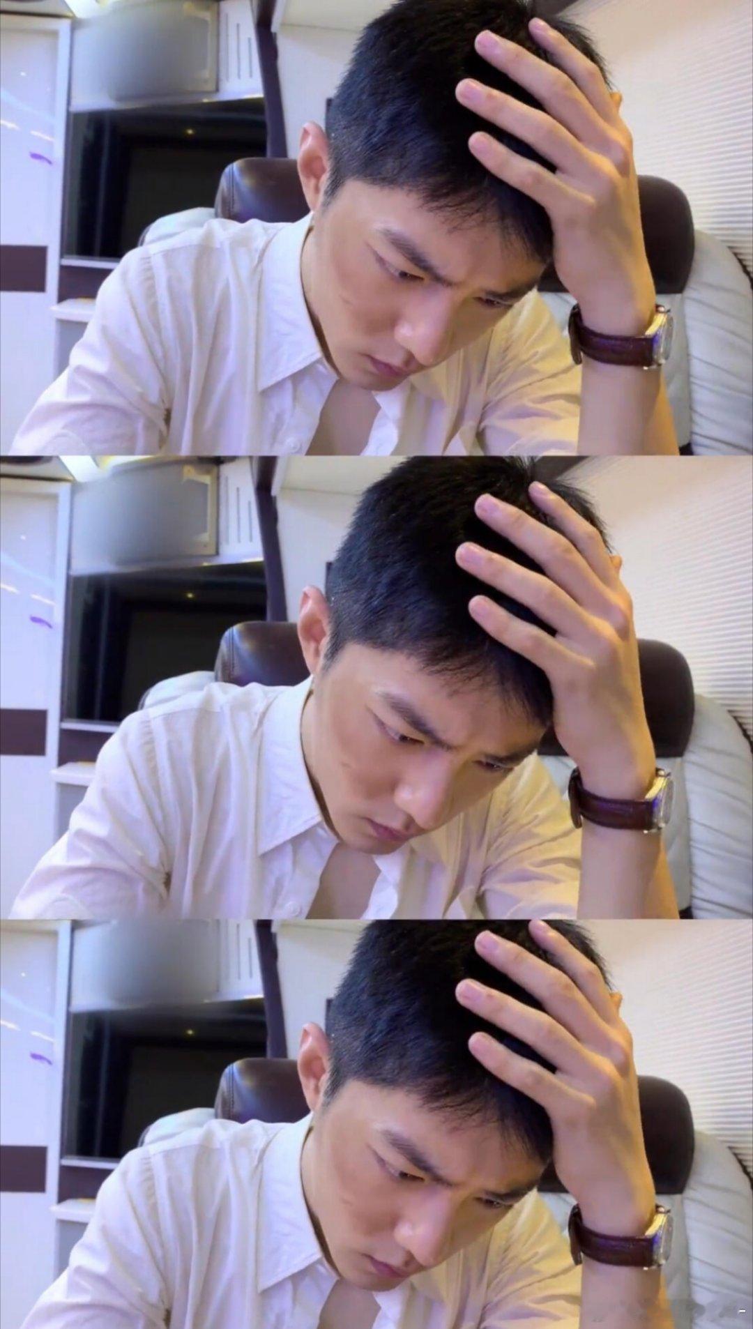 没人告诉我寸头肖战皱眉也很萌很可爱🥺🤲🏻