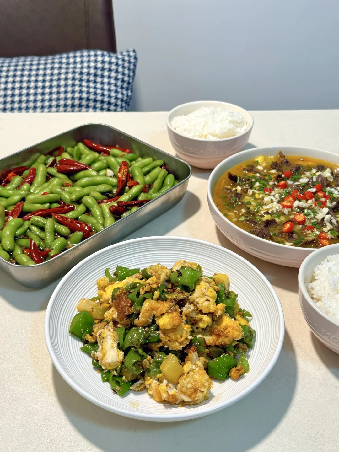 🍲今天吃：酸汤双笋牛肉丨辣椒双笋炒蛋丨炝拌毛豆