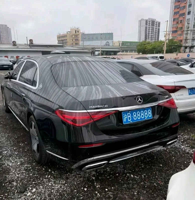 这两个车牌哪个最贵？哪个级别最高？