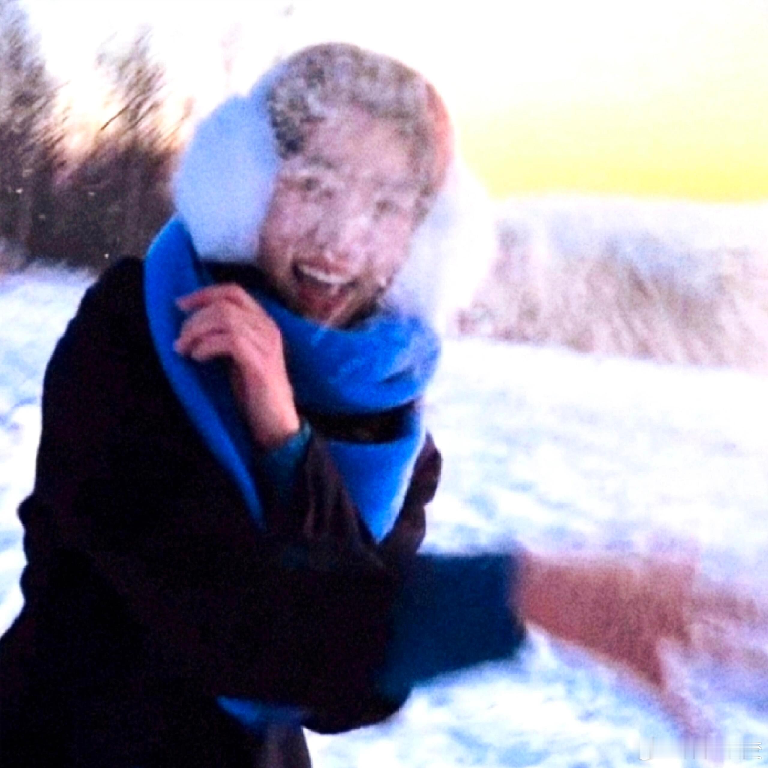 卢昱晓卢昱晓冬日头像卢昱晓｜