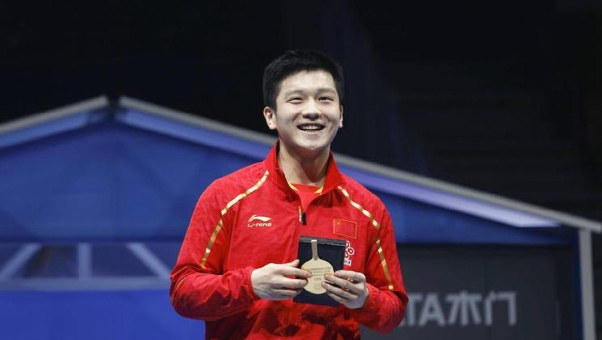 北京时间11月16日12:30分，全运会男单乒乓决赛继续进行，备受关注的巅峰对决