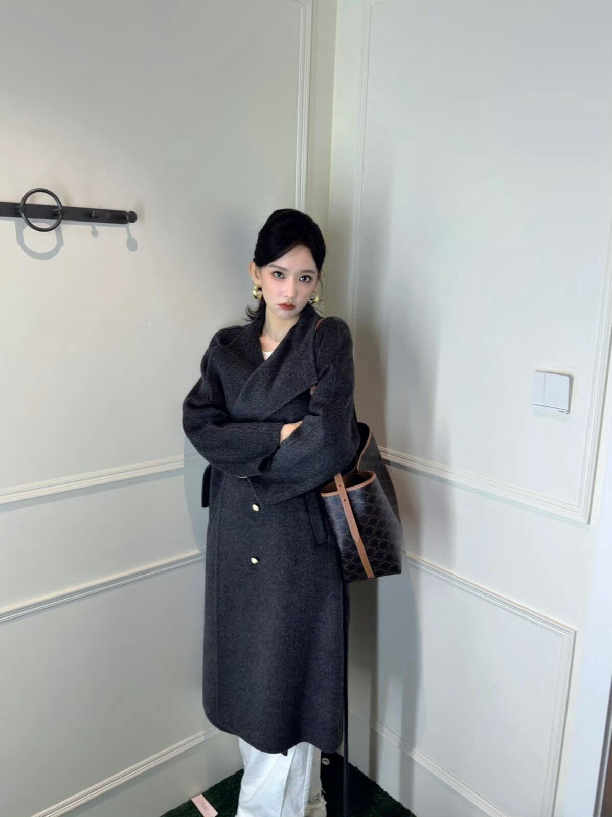 程潇cx程潇朱美cxMAC品牌大使程潇跟妳比的話，宇宙很一般。2