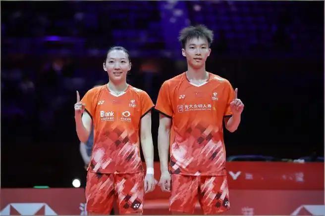 北京时间9月27日中午，刚刚结束的一场2025韩国羽毛球公开赛混双半决赛，混双世