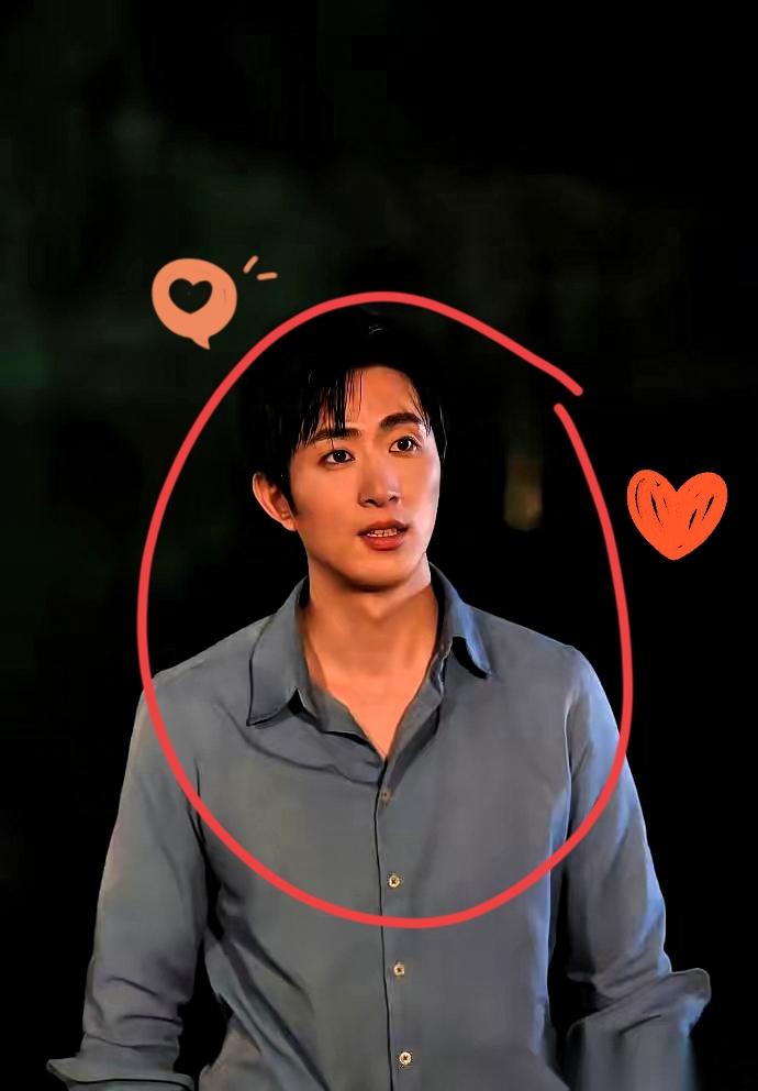 这哥们儿，算是把窦骁的路反着走了一遍，而且走通了。王凯沐居然不追豪门光环，反倒