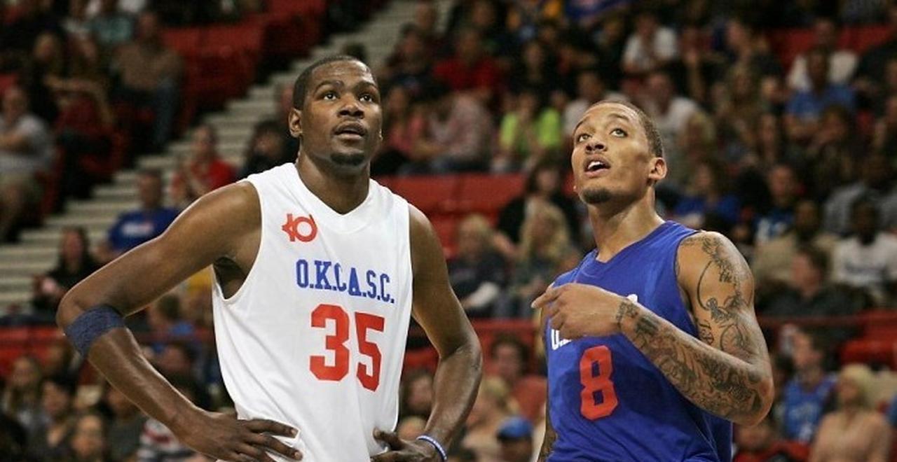 杜兰特良师益友啊前NBA球员比斯利接受采访时坦言是KD让他爱上了篮球，他说：“