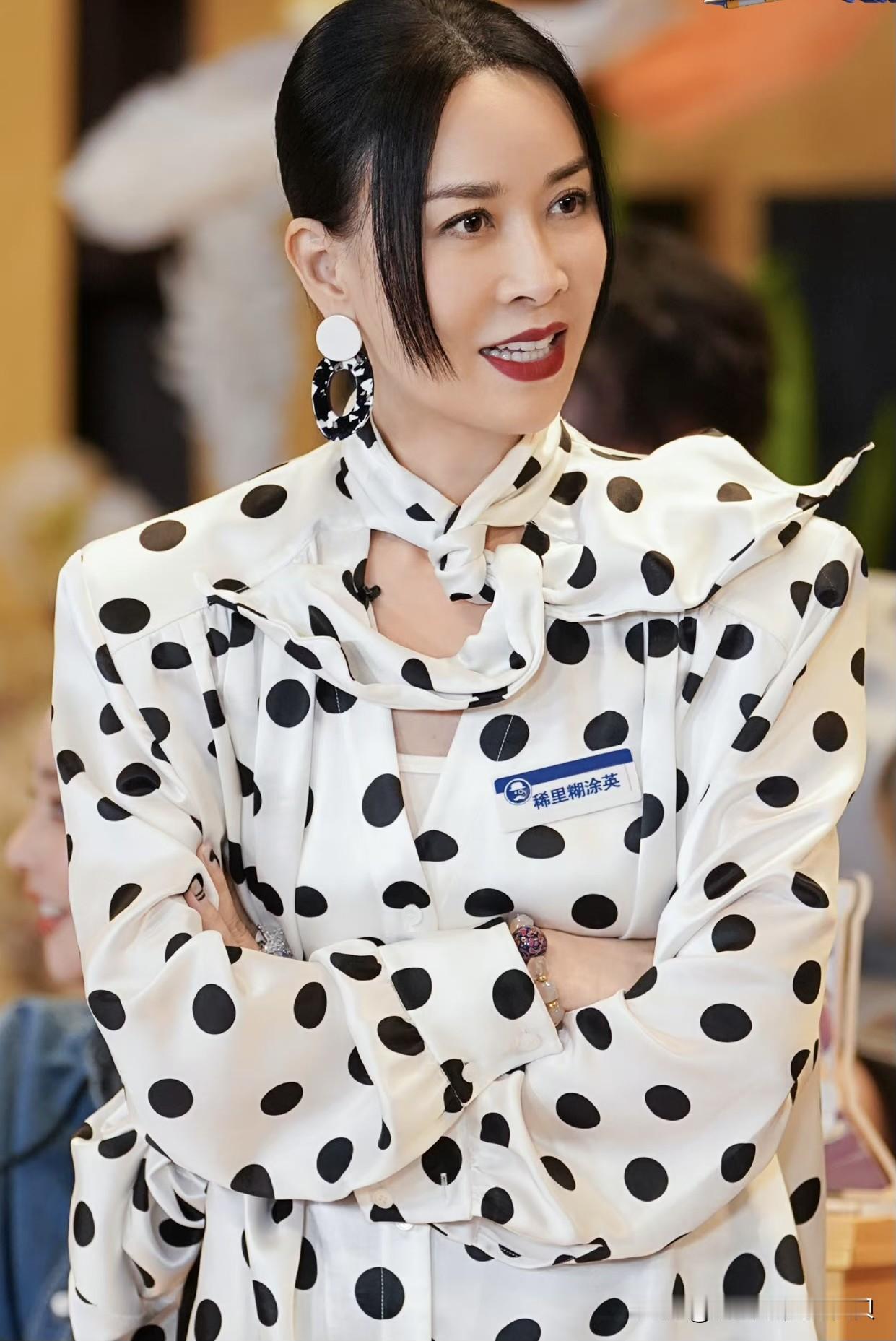我要是那英，以后芒果台的任何节目都以友情价出演。因为她职业生涯的几次口碑危机