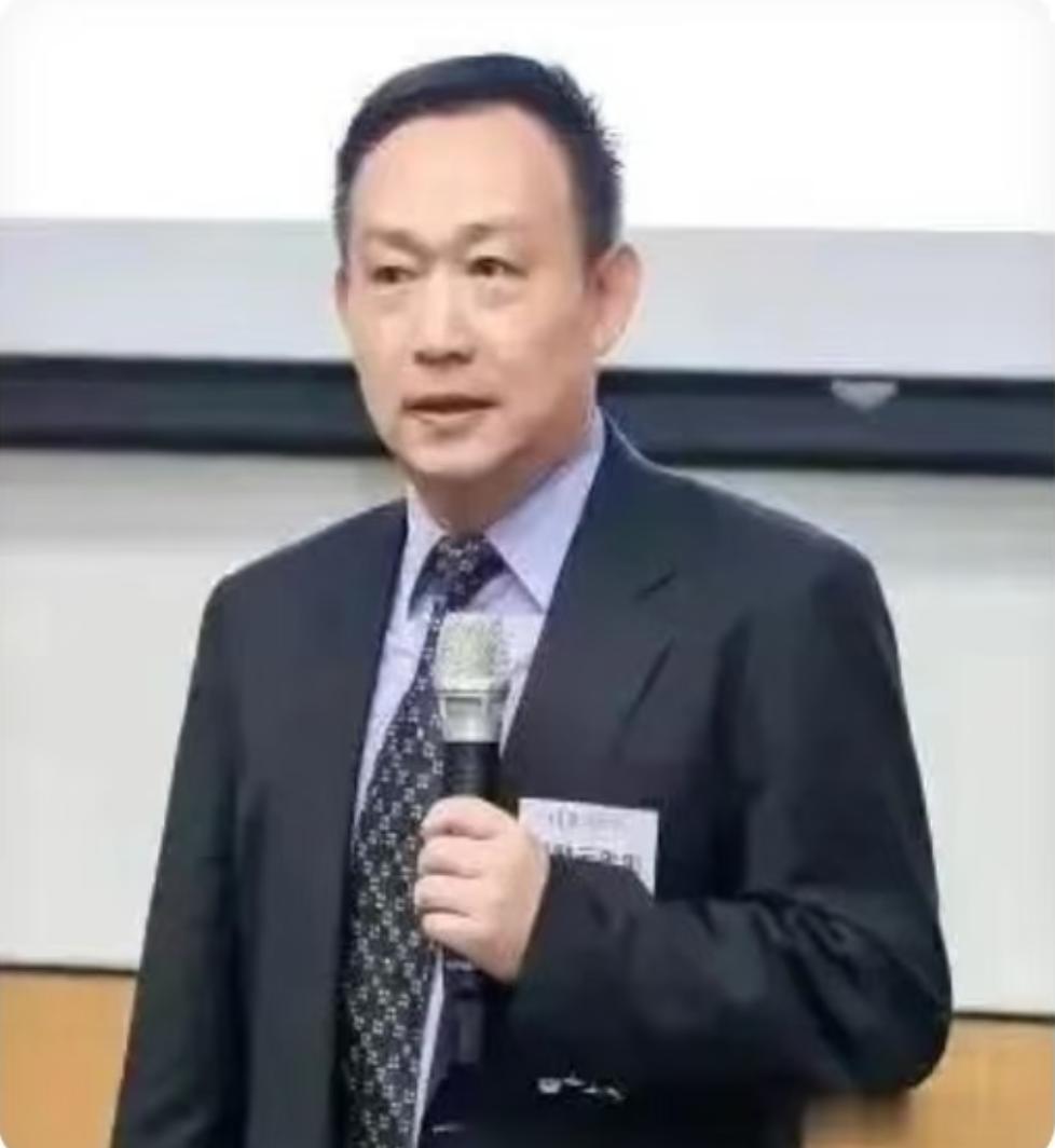 别大意！水电气网是咱的保命家底，绝不能给资本拿去牟利卢麒元老师最近天天