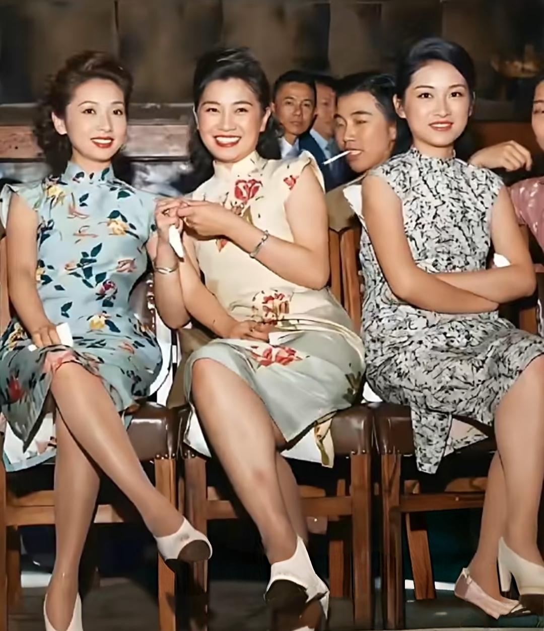 珍藏记忆老照片分享民国时期的上海舞女，这是老照片真人出镜，不是影视剧演员！她们的