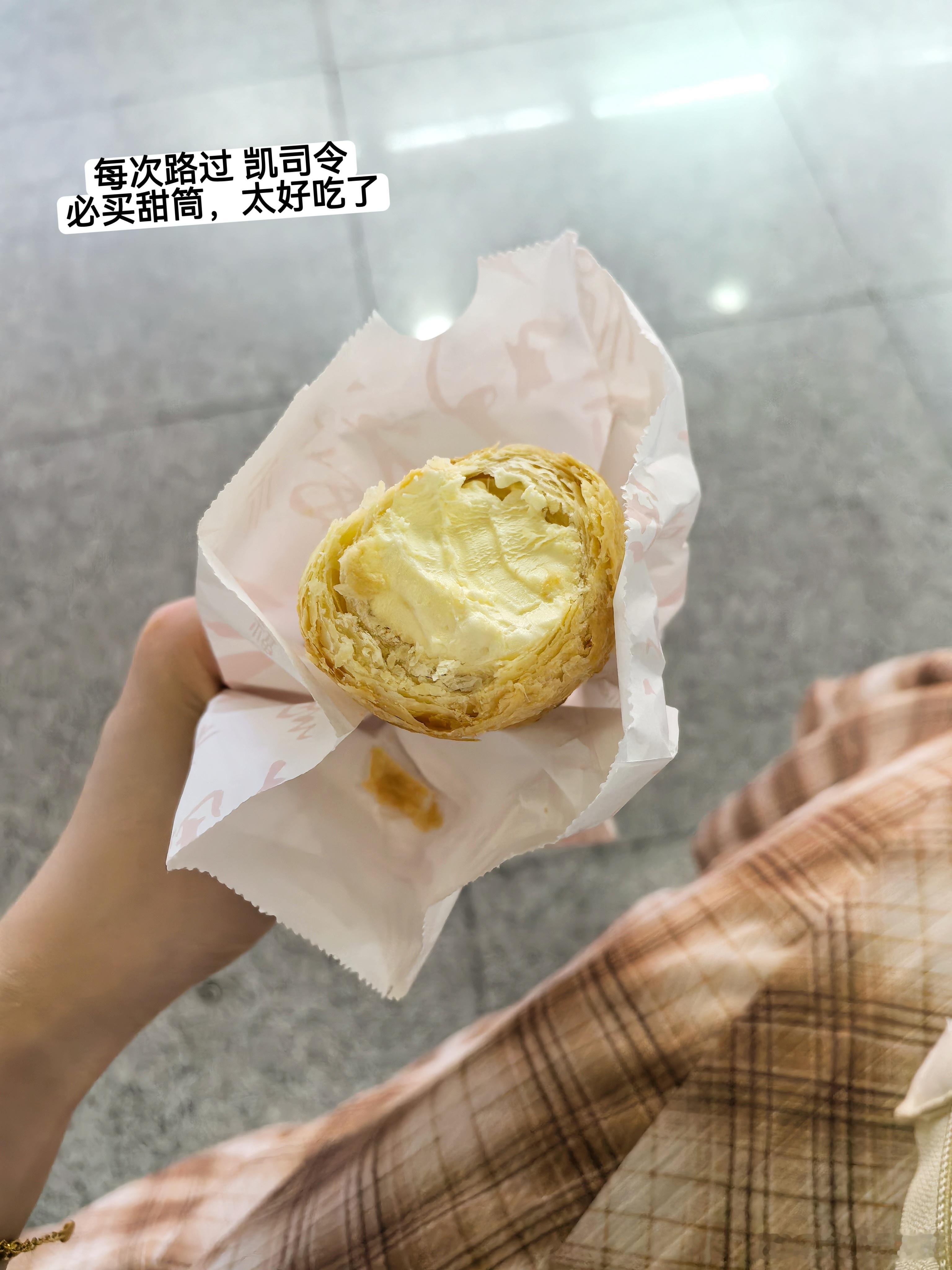 今日份plog～一早去了上海中医院调理身体，很早之前约的老专家。医生一把脉就知道
