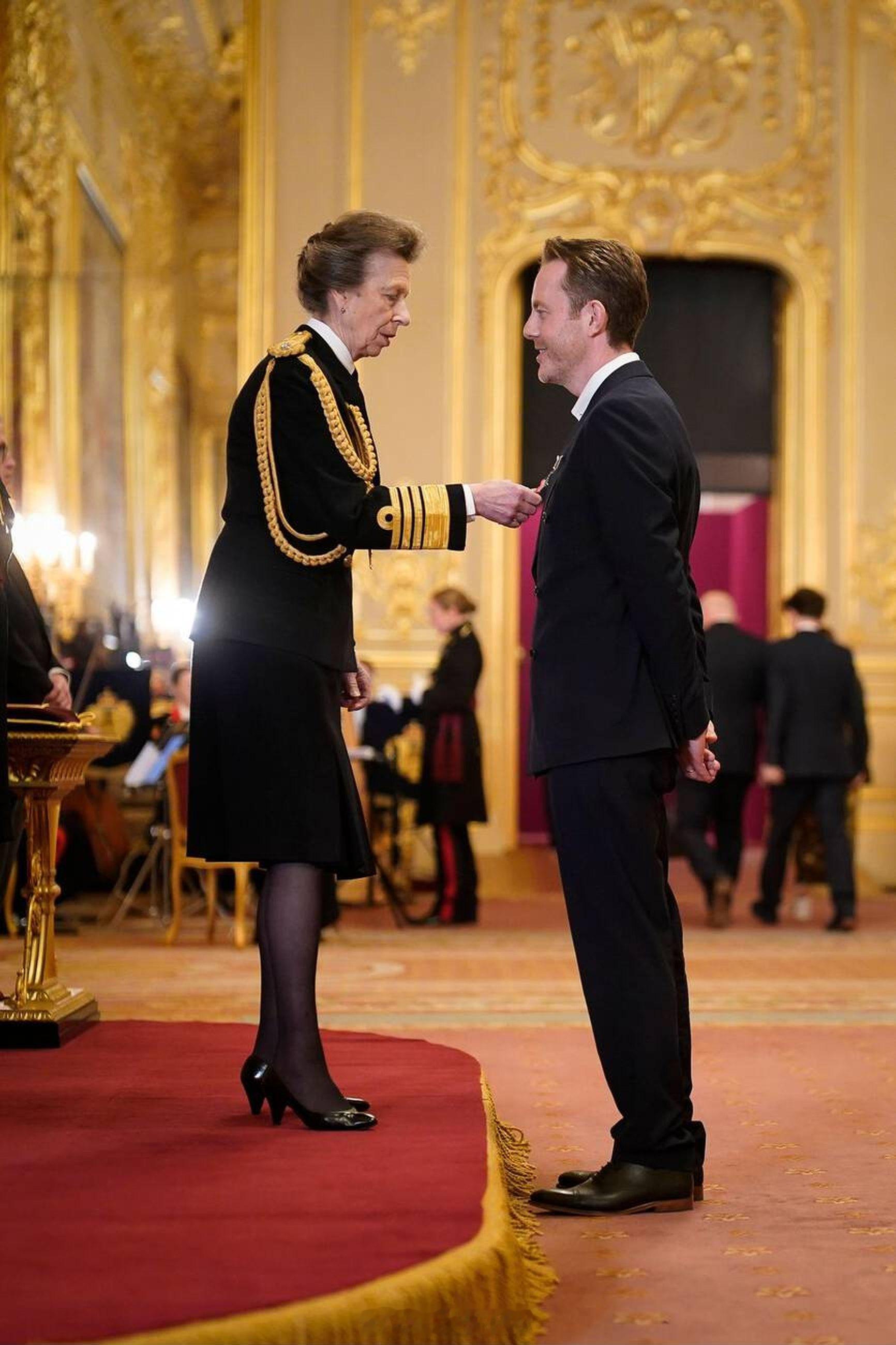 英国王室2025年11月26日，安妮长公主代表查尔斯三世在温莎城堡主持本年度