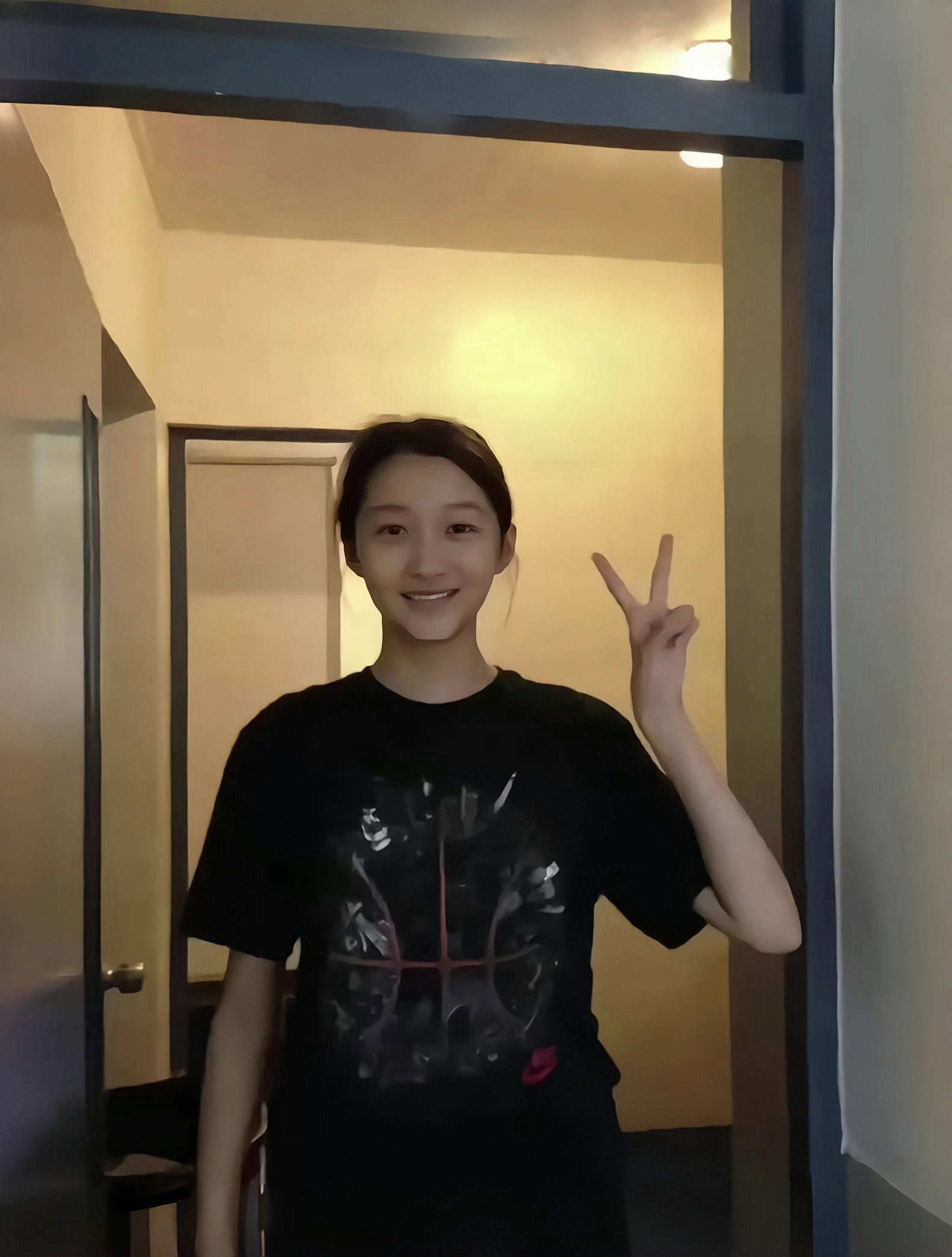 鹿晗是真男人，却没想到我姐也是真女人