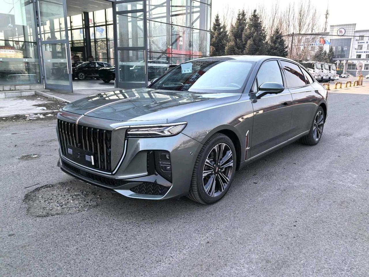 库存新车红旗2024款H948V2.0T旗畅私享风尚版指导价36