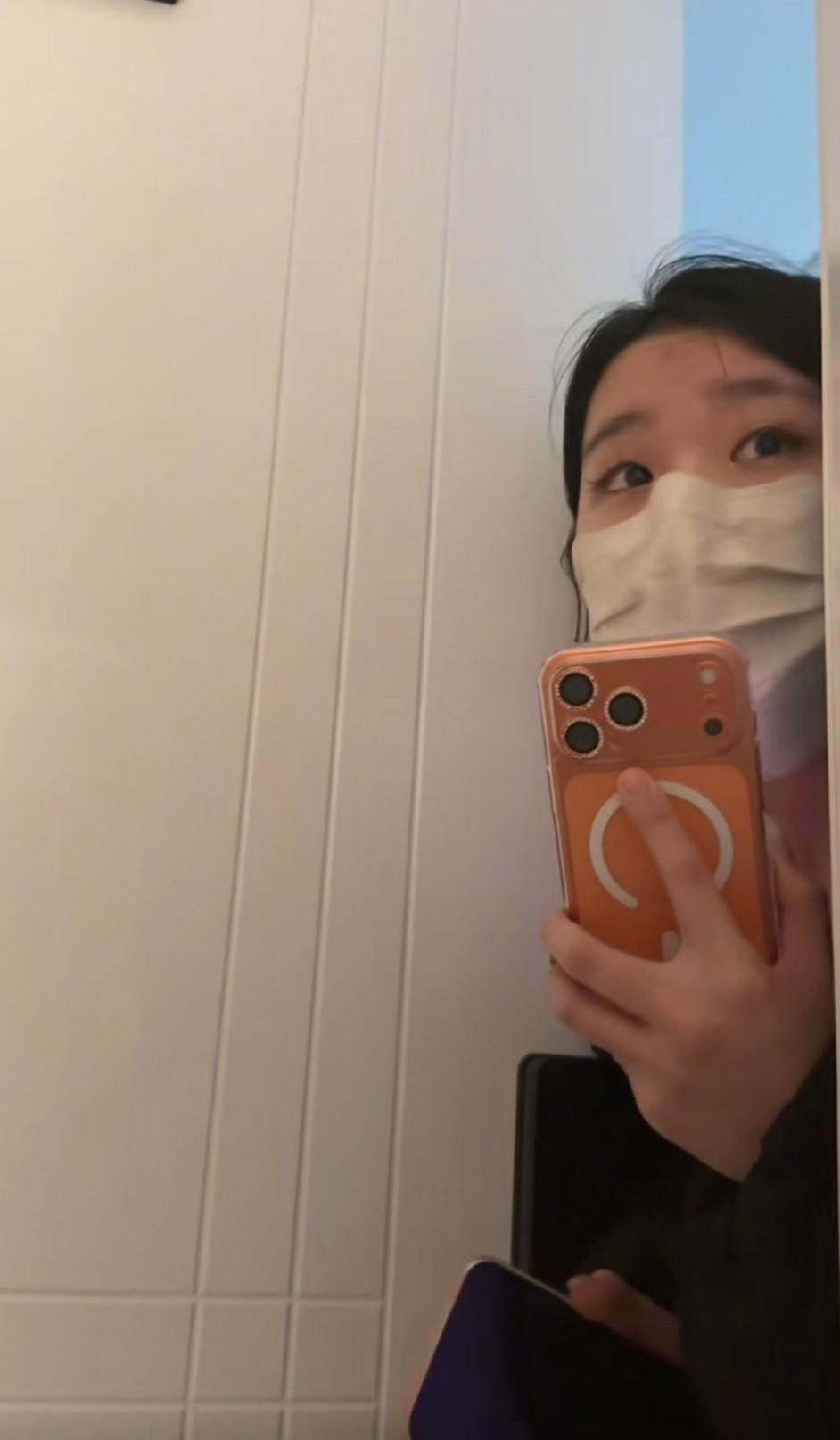 福建泉州。一餐饮商家发视频称，一女顾客点餐九次就仅退款三次，逮着一家使劲薅。忍无