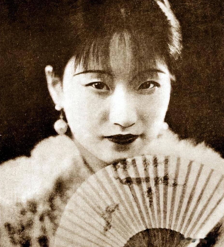1961年，陆小曼穷到吃不起鸡蛋，却卖貂皮大衣请3个男人吃大闸蟹，背后真相太戳心