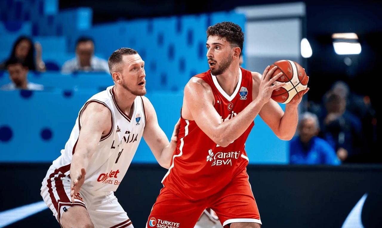 欧锦赛首日NBA球员的表现到底谁更胜一筹？克塔（凯尔特人）——下赛季能否撑起绿